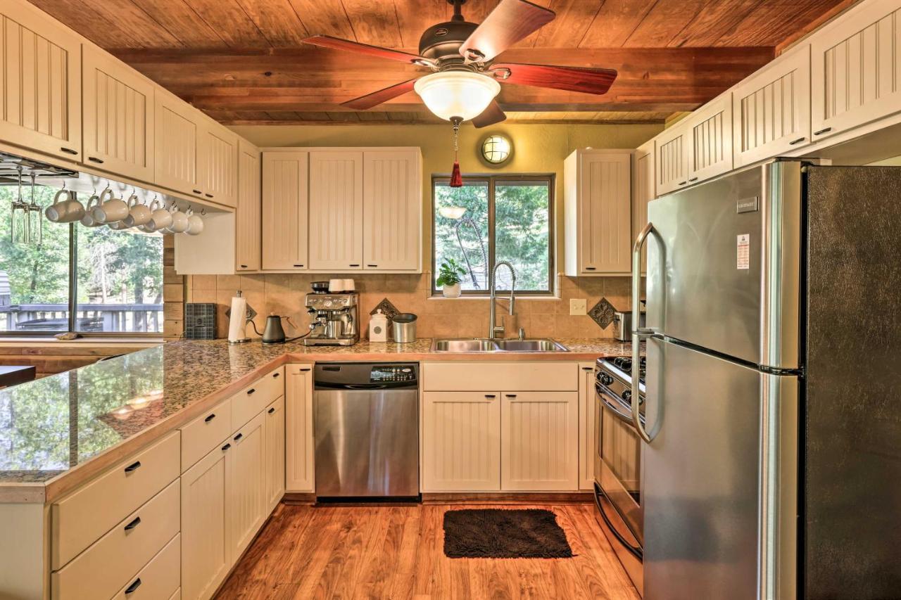 Spacious Groveland Cabin With Wraparound Deck! Zewnętrze zdjęcie