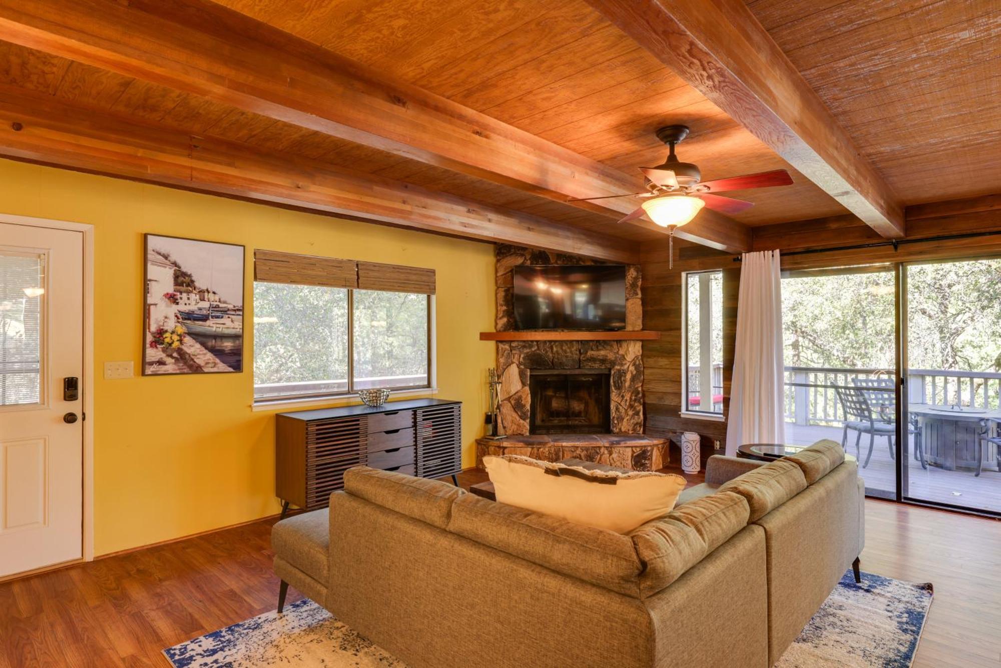 Spacious Groveland Cabin With Wraparound Deck! Zewnętrze zdjęcie