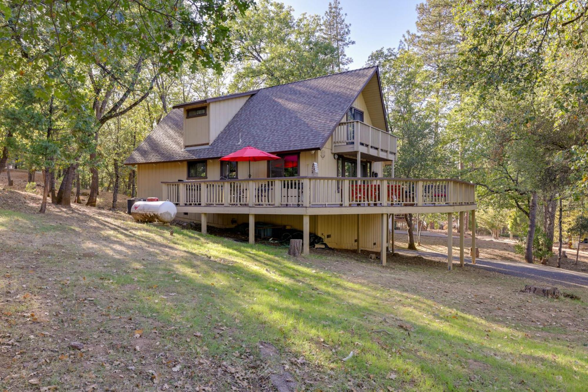 Spacious Groveland Cabin With Wraparound Deck! Zewnętrze zdjęcie