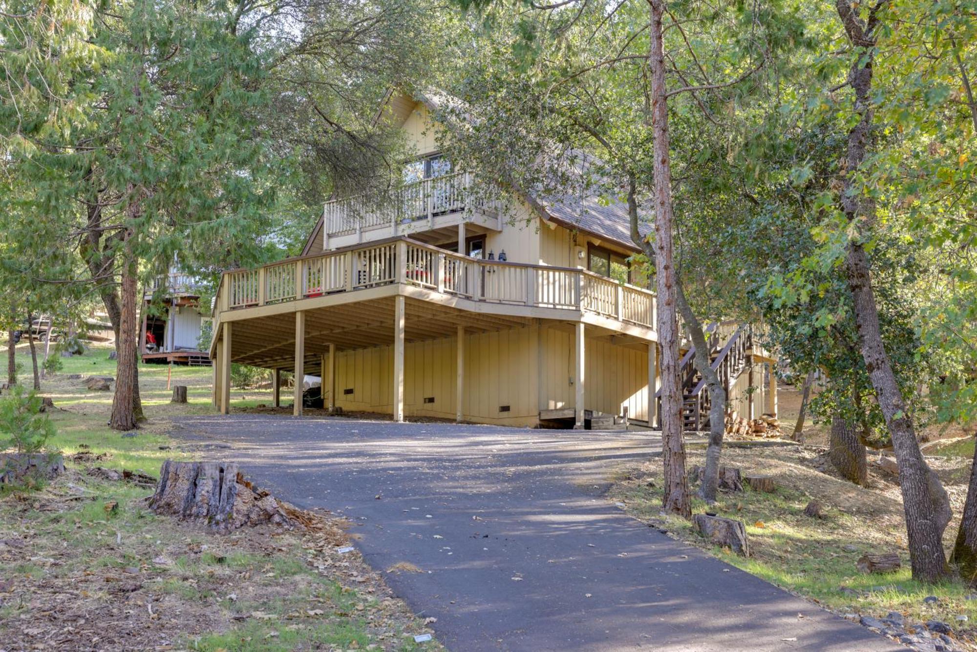 Spacious Groveland Cabin With Wraparound Deck! Zewnętrze zdjęcie