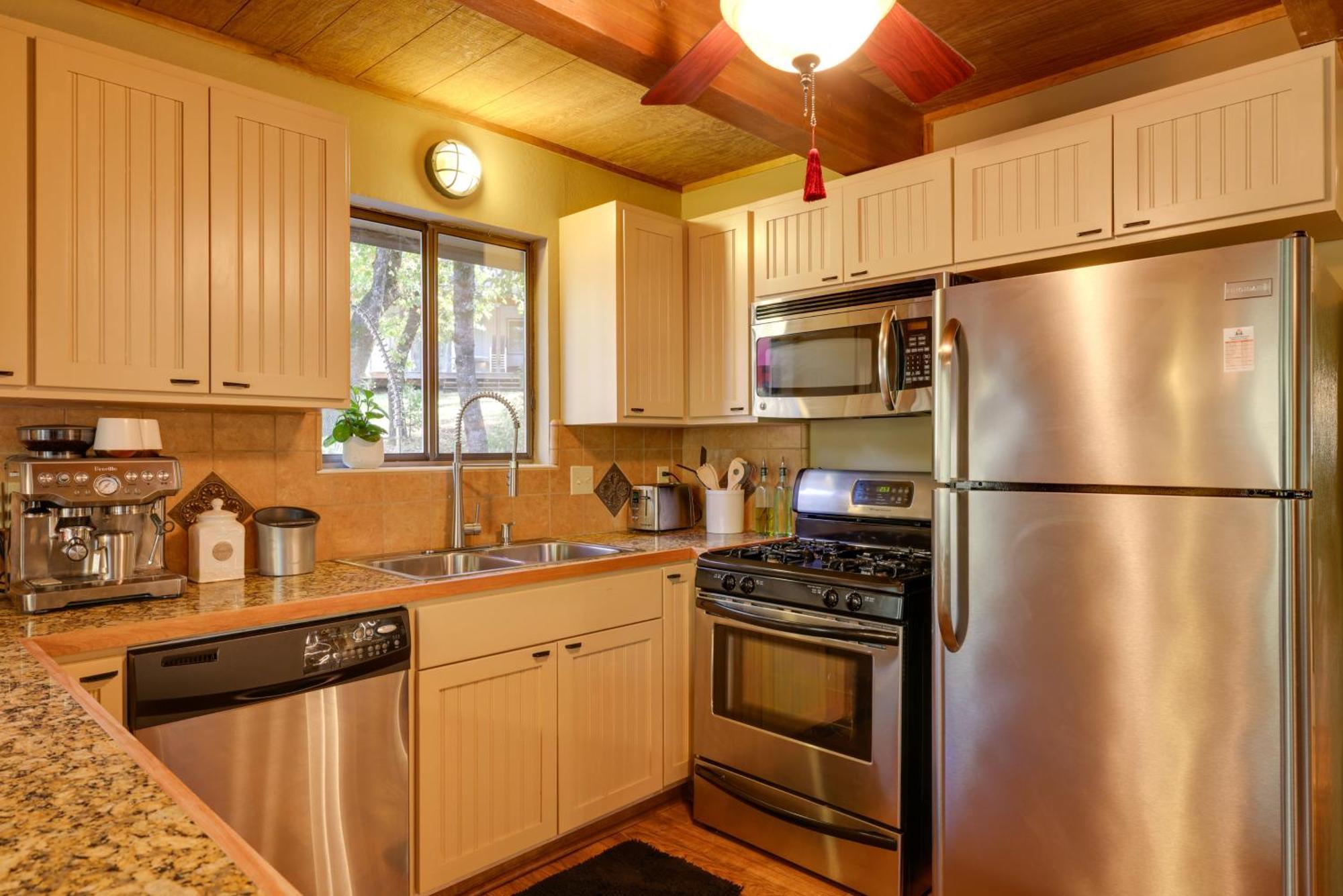 Spacious Groveland Cabin With Wraparound Deck! Zewnętrze zdjęcie